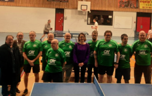 Remise des nouveaux maillots par Crédit Agricole de Douvres !!!